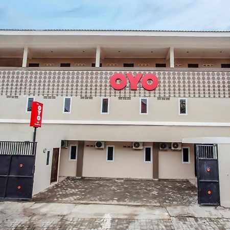 Super Oyo Capital O 134 Lg Residence Surabaja Exteriér fotografie